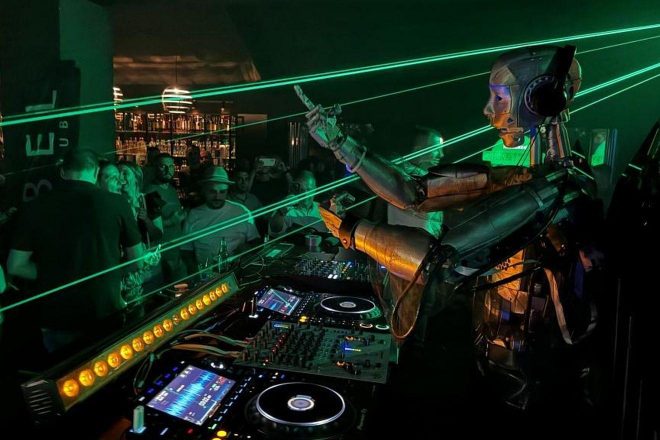  Prvi AI robot DJ konstruisan je u Severnoj Makedoniji!