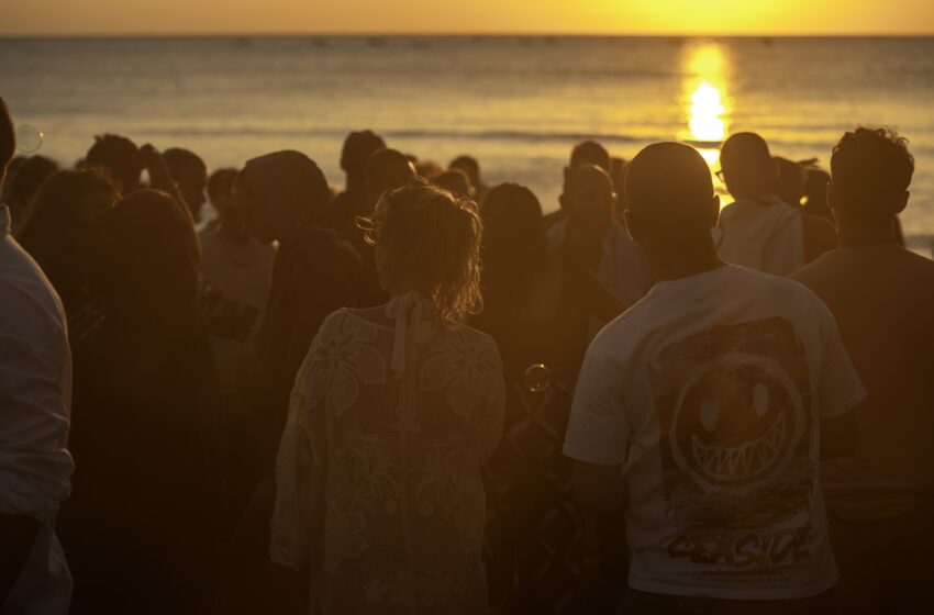  Povratak Ritual Gatherings festivala na Cape Akra. Festival zasnovan na plesu, zajedničkom deljenju hrane i tišini!