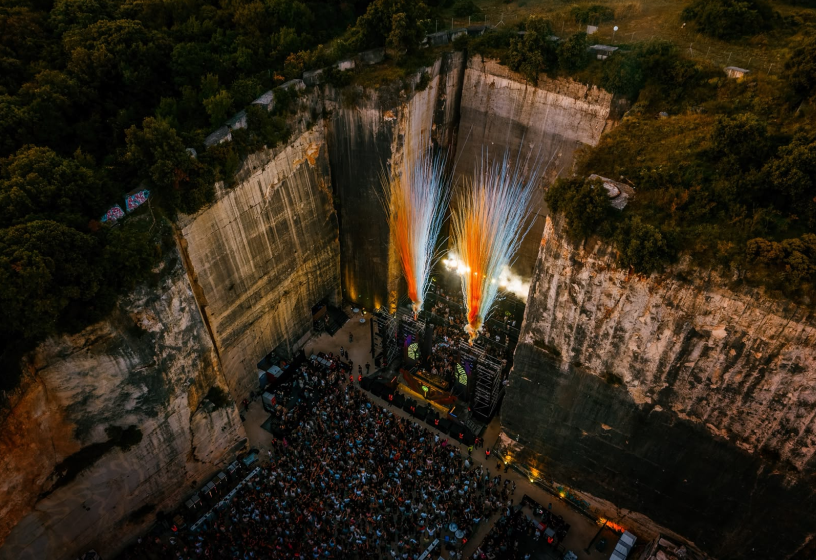  VIŠE OD 10 HILJADA REJVERA IZ 45 ZEMALJA PLESALO JE U AGARTHI!