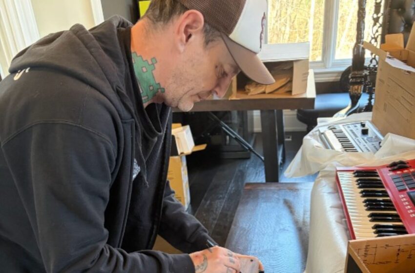  Deadmau5 je usvojio jednu od 27 spasenih mačaka koje je prošlog meseca zbrinuo!