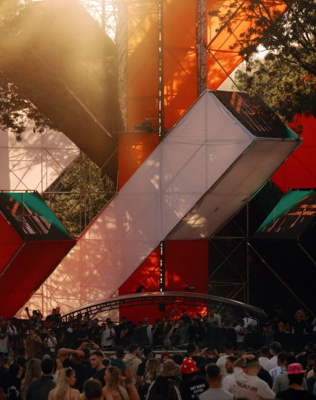  Prvi vikend Tuborg Lovefesta završen u velikom stilu: Nina Kraviz i Richie Hawtin obeležili drugo festivalsko veče!